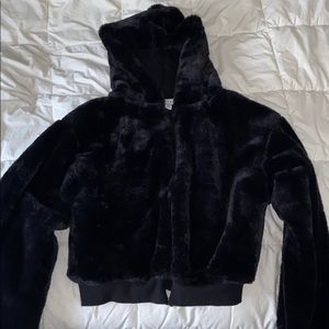 TOPSHOP XS Black fur crop jacket
